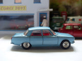 252 Rover 2000 in pale steel-blue