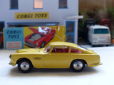 218 Aston Martin DB4 yellow early edition *with original box*