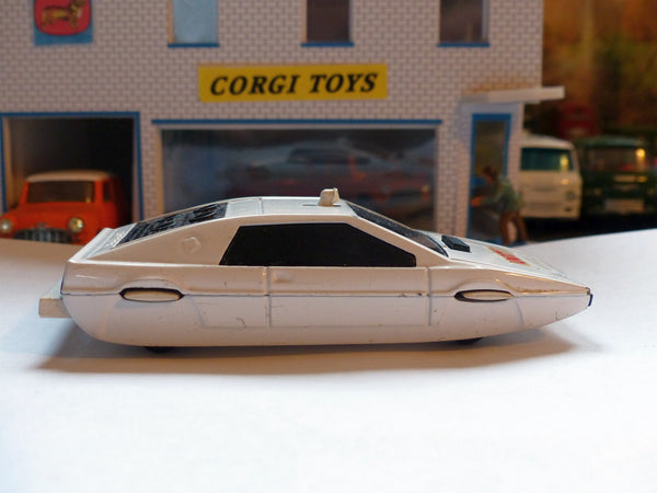 269 James Bond Lotus Esprit