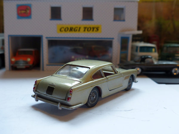 FERRARI 250 GT 2 + 2 grise 1/43 verem EUR 12,00 - FR FERRARI 250 GT 2 + 2 grise 1/43 verem EUR 12,00 - FR