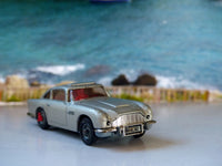 270 James Bond Aston Martin DB5 silver (early edition)