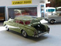 224 Bentley Continental in olive and pale apple green with original box