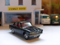 252 Rover 2000 repainted in black