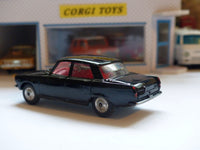 252 Rover 2000 repainted in black