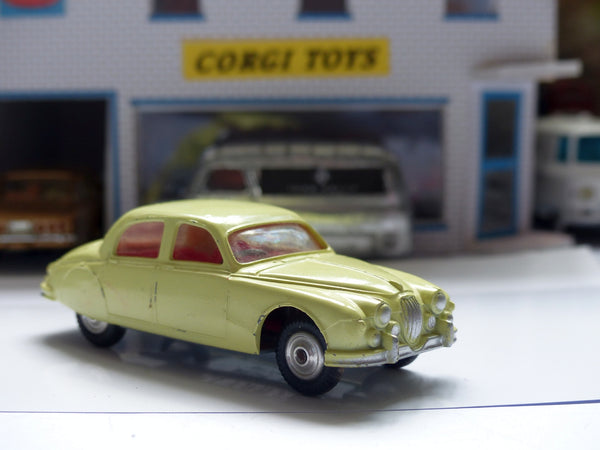 208S Jaguar 2.4