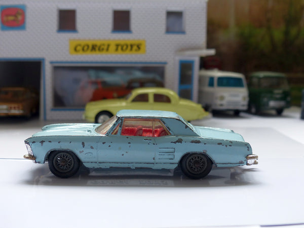 245 Buick Riviera in pale blue