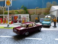 252 Rover 2000 in maroon (3)