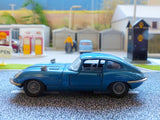 335 Jaguar E Type 2+2 Fastback in metallic blue