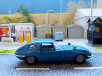 335 Jaguar E Type 2+2 Fastback in metallic blue