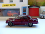 252 Rover 2000 in maroon with rare cast wheels (2)