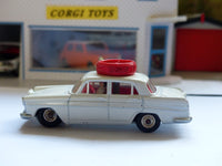 236 Austin A60 Driving School in white