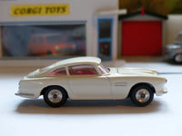 218 Aston Martin in white