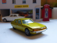 284 Citroen SM in metallic lime-yellow