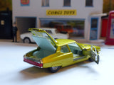 284 Citroen SM in metallic lime-yellow