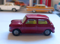 226 Morris Mini-Minor in maroon
