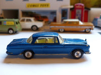 253 Mercedes-Benz 220SE in metallic blue (2)