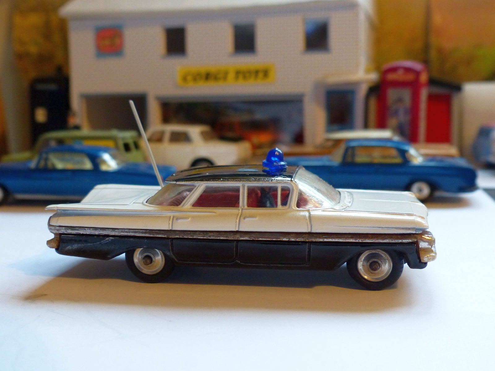 美品レア　CORGI TOYS CHEVROLET IMPALA ミニカー 481 Chevrolet Impala Police Patrol (rebuilt) – Corgi Toys