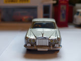 273 Rolls Royce Silver Shadow with original box *silver / blue metallic* (2)