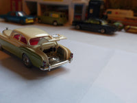 224 Bentley Continental in green and cream *with original box*