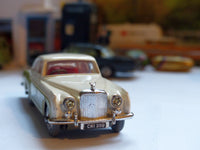 224 Bentley Continental in green and cream *with original box*