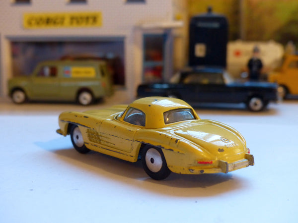 Corgi Toys 1:43 - 1 - Coche A Escala - Ref. 304 Mercedes Benz 300SL Hardtop Roadster Corgi Toys 1:43 - 1 - Coche A Escala - Ref. 304 Mercedes Benz 300SL Hardtop Roadster