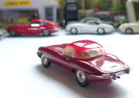 307 Jaguar E type in plum red