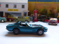 387 Chevrolet Corvette Stingray in blue