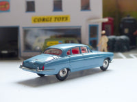 238 Jaguar Mk X in metallic silver-blue